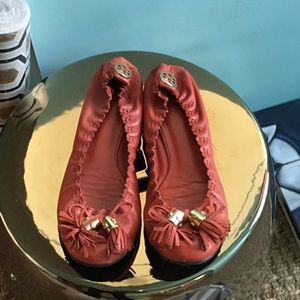 GREAT QUALITY SIZE 6 TORY BURCH FLATS ORANGE/RED